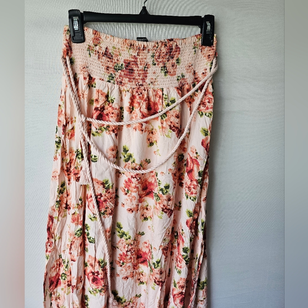 Forever 21 Floral Maxi Skirt (NWT), Size M, with Rope Belt and Side Slits - Picture 10 of 16